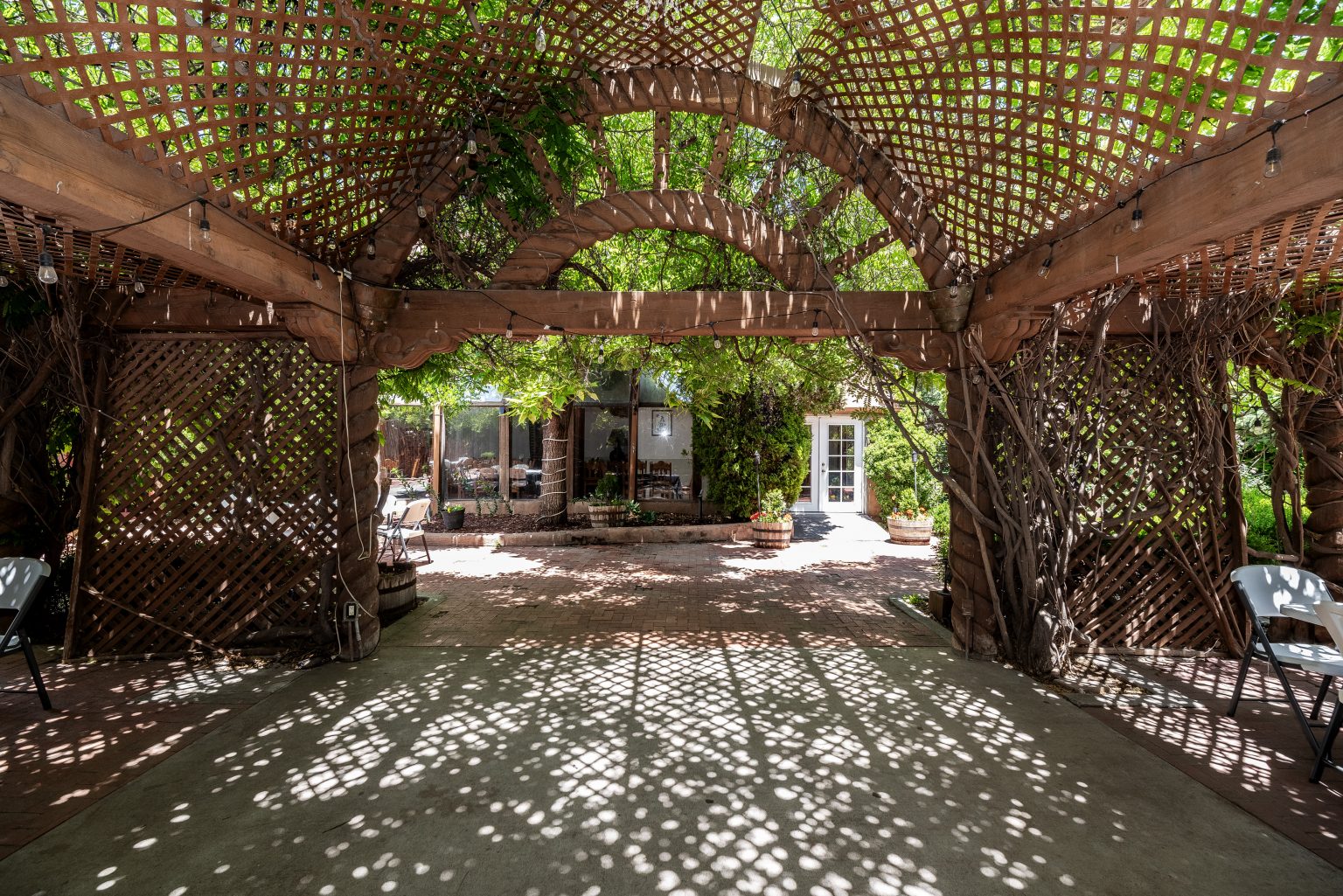 Resturant Courtyard
